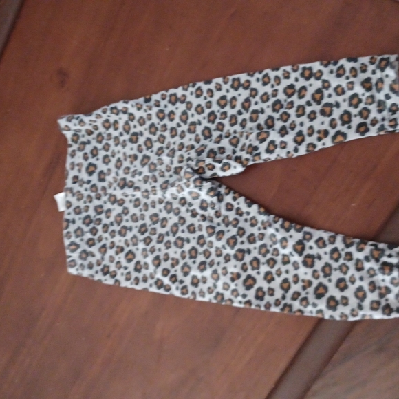 18m cheetah print leggings - Picture 3 of 3